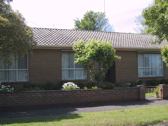 229 Ascot Street South