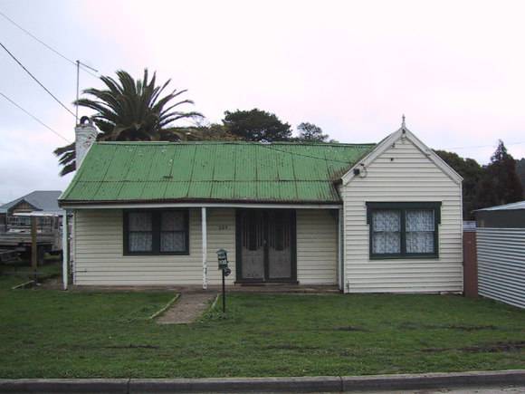 203 Stawell Street North