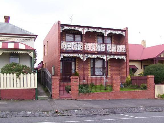 11 East Street