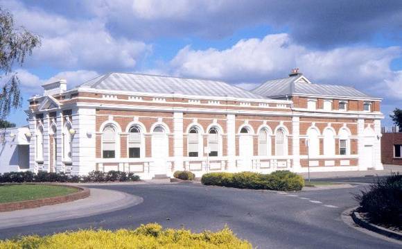 east gippsland regional library service street bairnsdale nicholson st side she project 2003