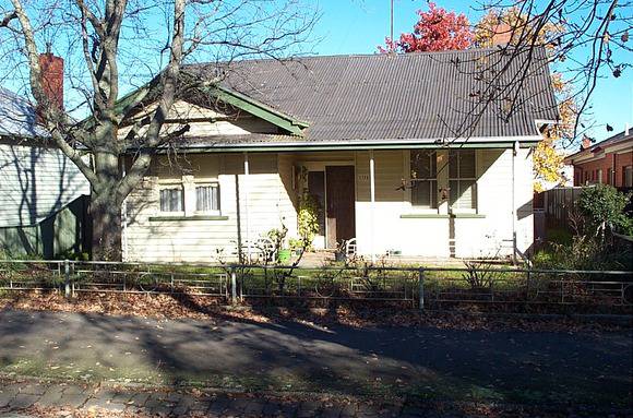 1123 Eyre Street