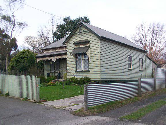 821 Barkly Street