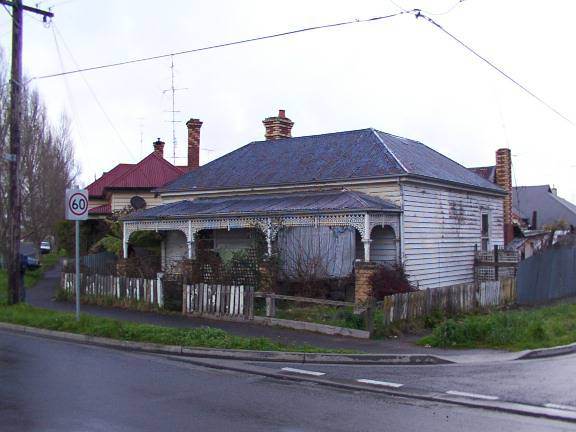 34 Peel Street South