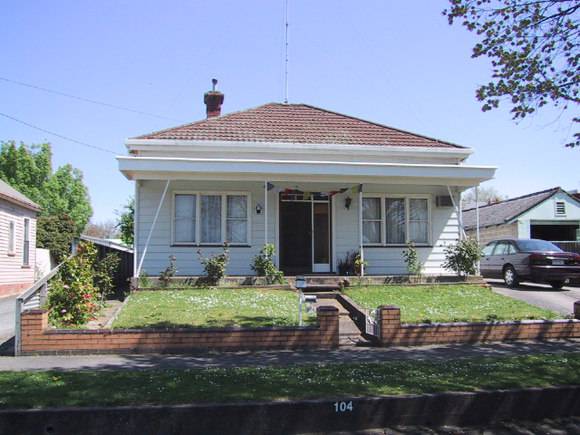 104 Ripon Street South