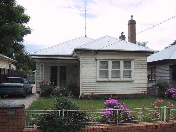 311 Drummond Street South