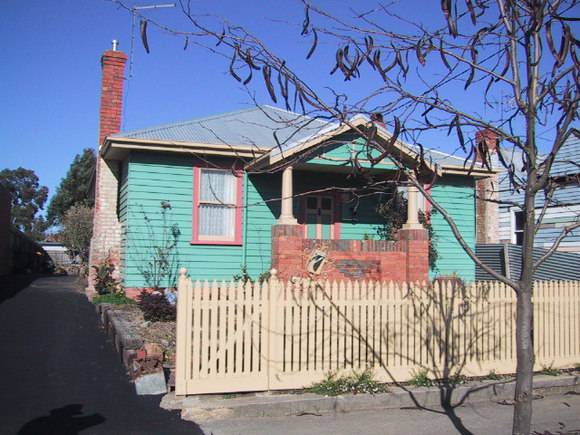 258 Humffray Street North