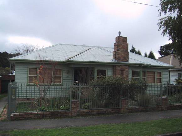 269 Humffray Street North