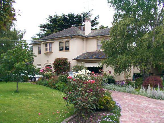 6 Crocker Street