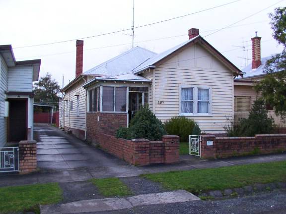 11 Blair Street