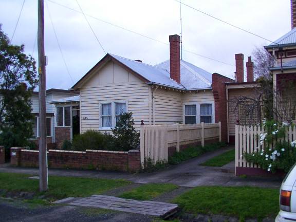 11 Blair Street