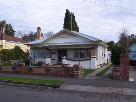 204 Cobden Street