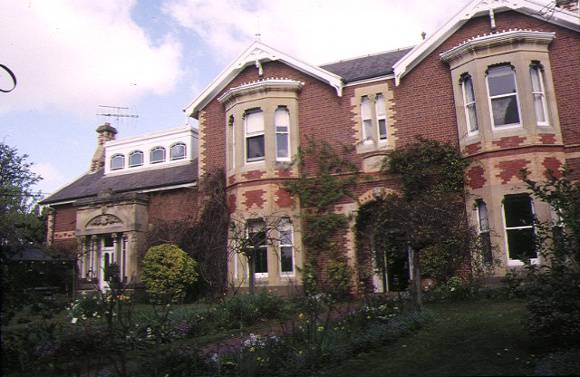 h01188 bellville ryrie street geelong front view aug1995