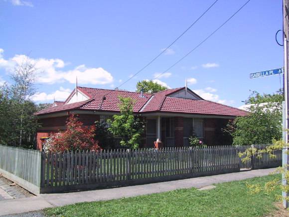 321 Ripon Street South