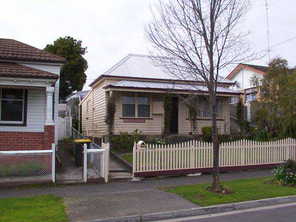 75 Peel Street South