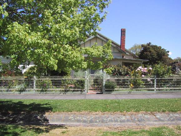 312 Talbot Street South