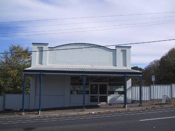 331 Peel Street North