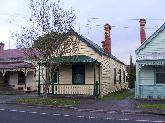 310 Humffray Street South