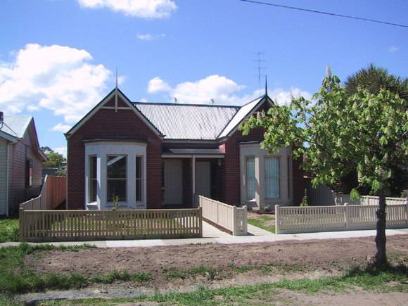 315 Ripon Street South