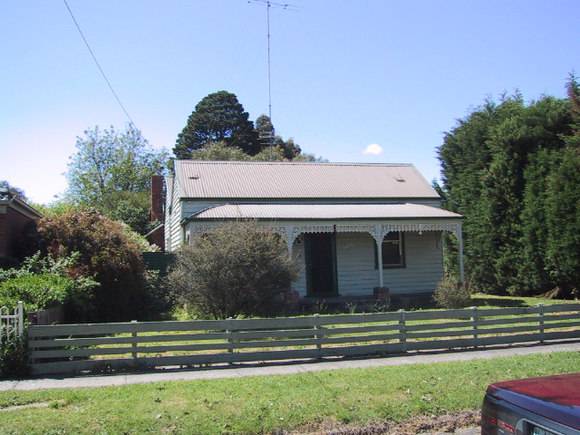 519 Ripon Street South
