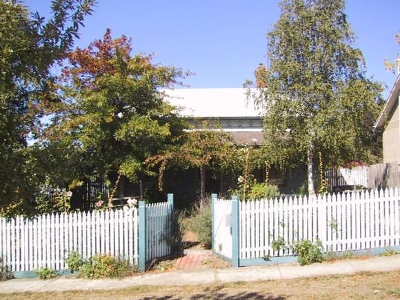 208 Chisholm Street