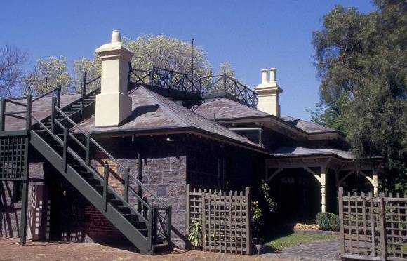 h00375 glencairn craigrossie avenue and wattle grove coburg west side she project 2003