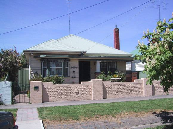 507 Ripon Street South