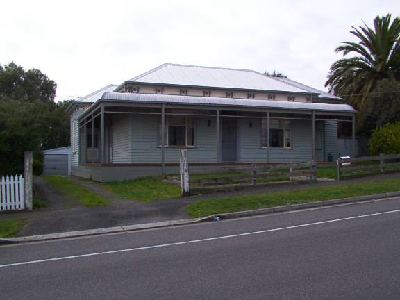 9 Young Street