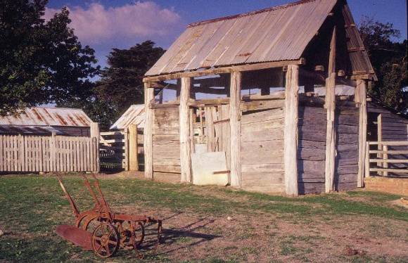 h00384 gulf station melba hwy yarraglen slaughterl house she project 2003