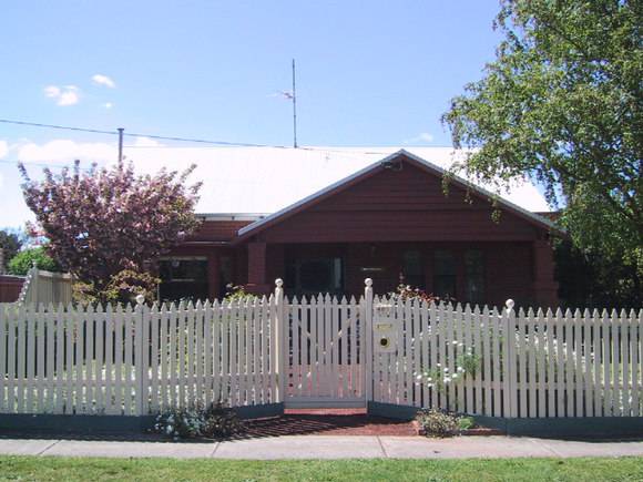 409 Ripon Street South