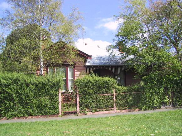6 Ripon Street South