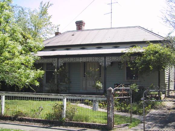 6 Essex Street