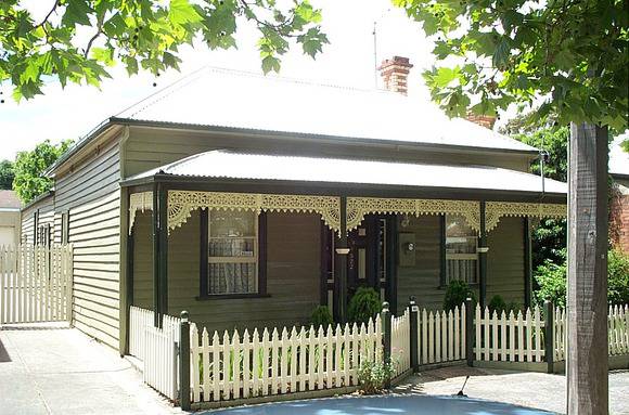 522 Lydiard Street North