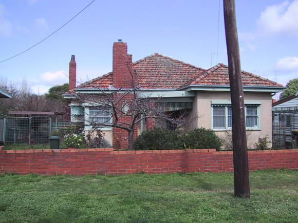 5 Nicholls Avenue
