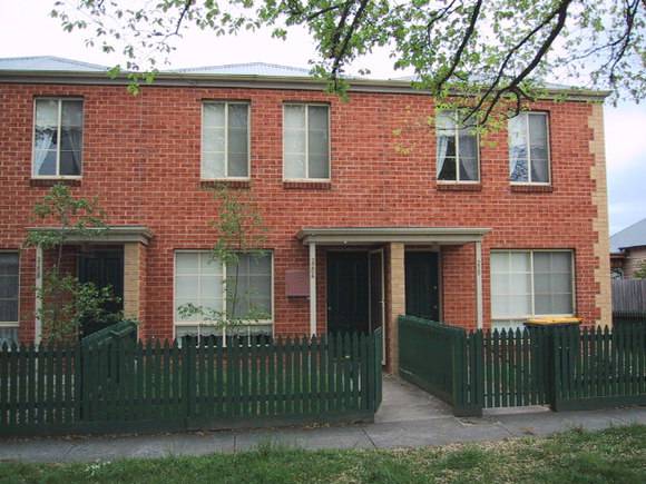 220 Talbot Street South