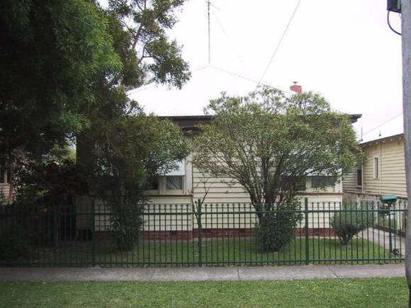 216 Talbot Street South