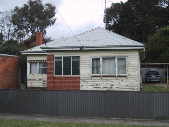 603 Talbot Street South