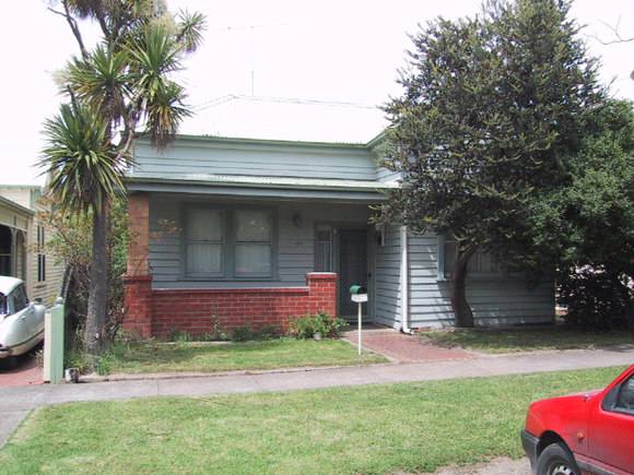 407 Urquhart Street