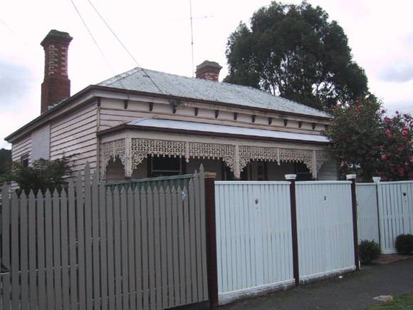 223 Humffray Street North