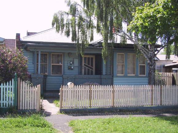 227 Ascot Street South