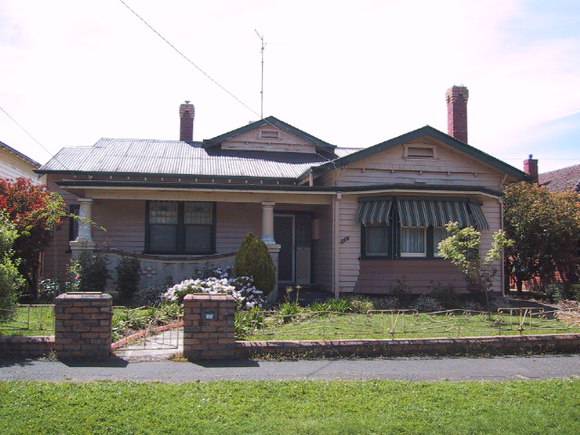 219 Ascot Street South