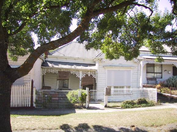 412 Ligar Street