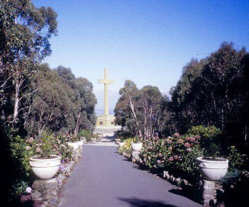 h01027 macedon cross cameron drive mt macedon cross she project 2003