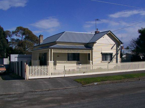 102 Bradshaw Street