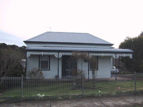 307 Humffray Street North