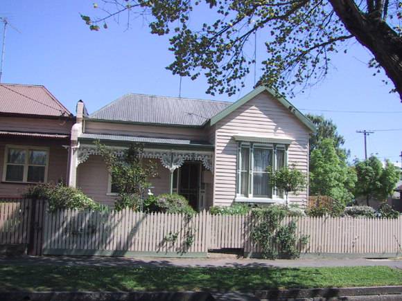 114 Ripon Street South