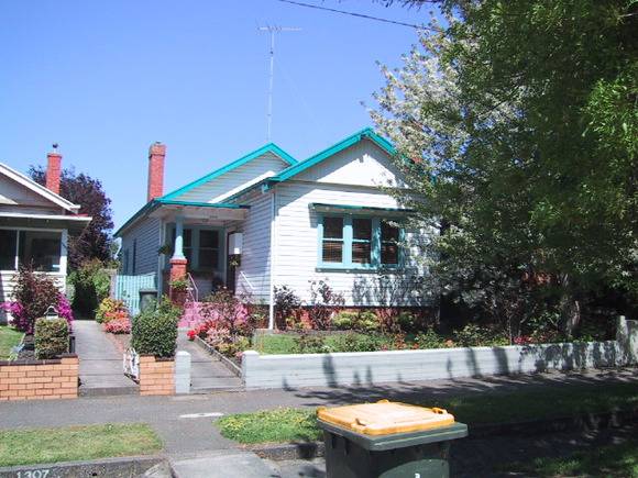 1307 Dana Street