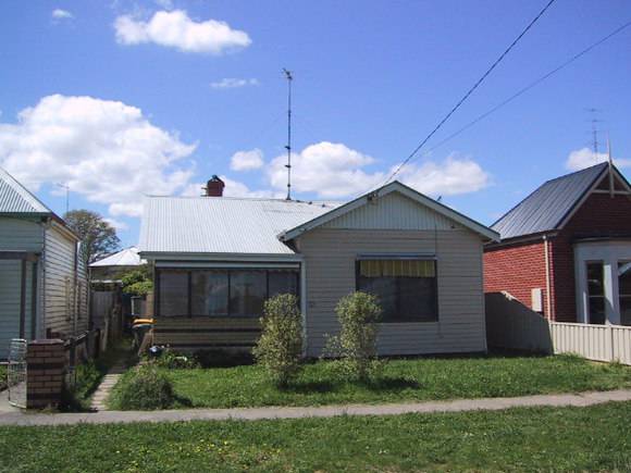 313 Ripon Street South