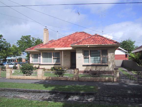 30 Ascot Street South