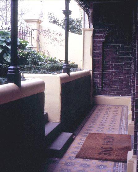 h00086 mentone park drive parkville front entrance 