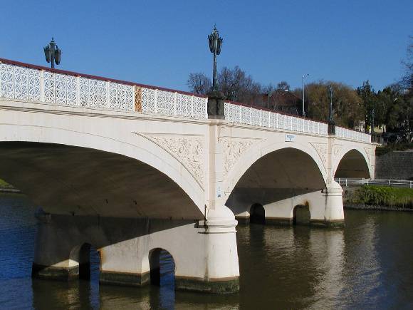 h01440 morell bridge anderson st over yarra river south yarra distant view she project 2004
